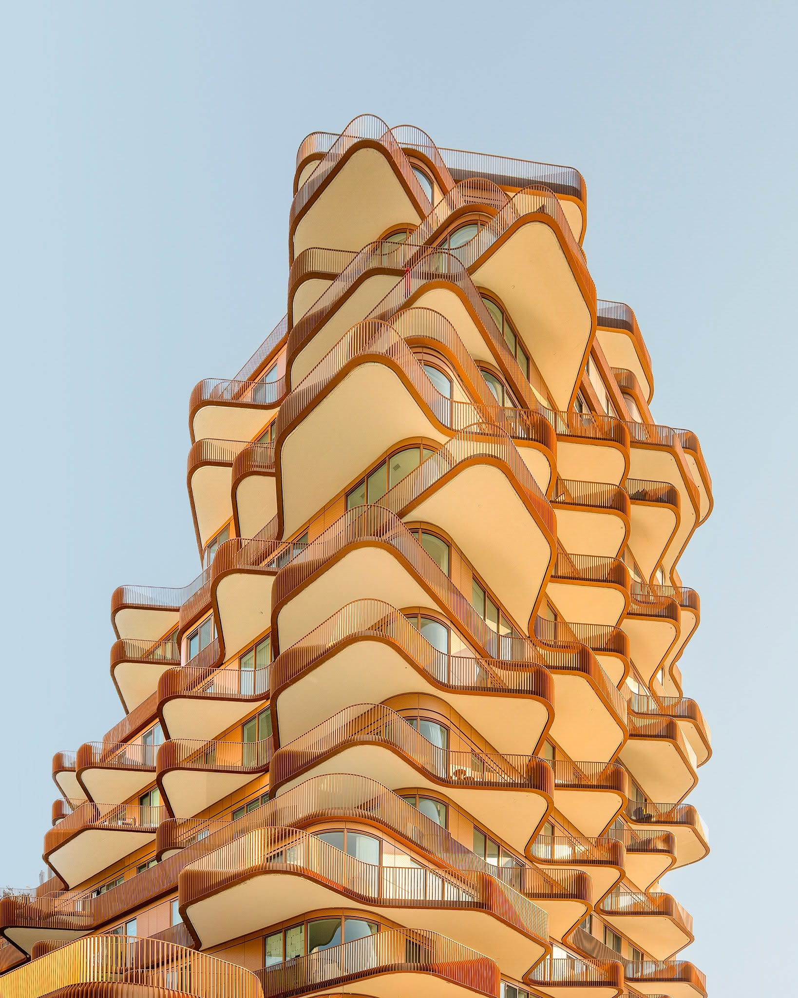 The Art of Color in Architecture – Image 3